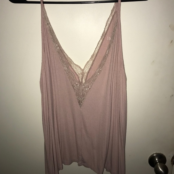 American Eagle Outfitters Tops - American Eagle pink lace soft and sexy Cami American Eagle Outfitters Tops - American Eagle pink lace soft and sexy Cami
